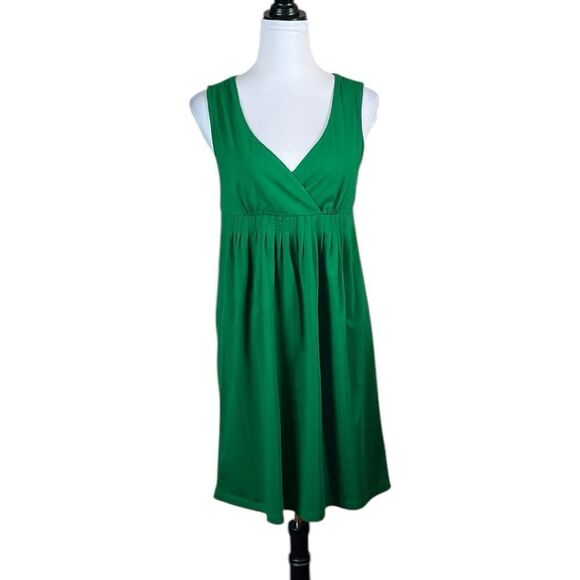 LOFT Dresses & Skirts - Loft Women’s Green V-Neck Fit And Flare Dress, Size S
